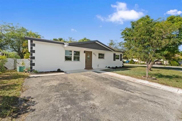 511 SW 72nd Avenue, North Lauderdale, FL 33068