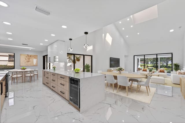 6 Clubhouse Lane, sold in Essex At Hunters Run Condo, Boynton Beach, FL