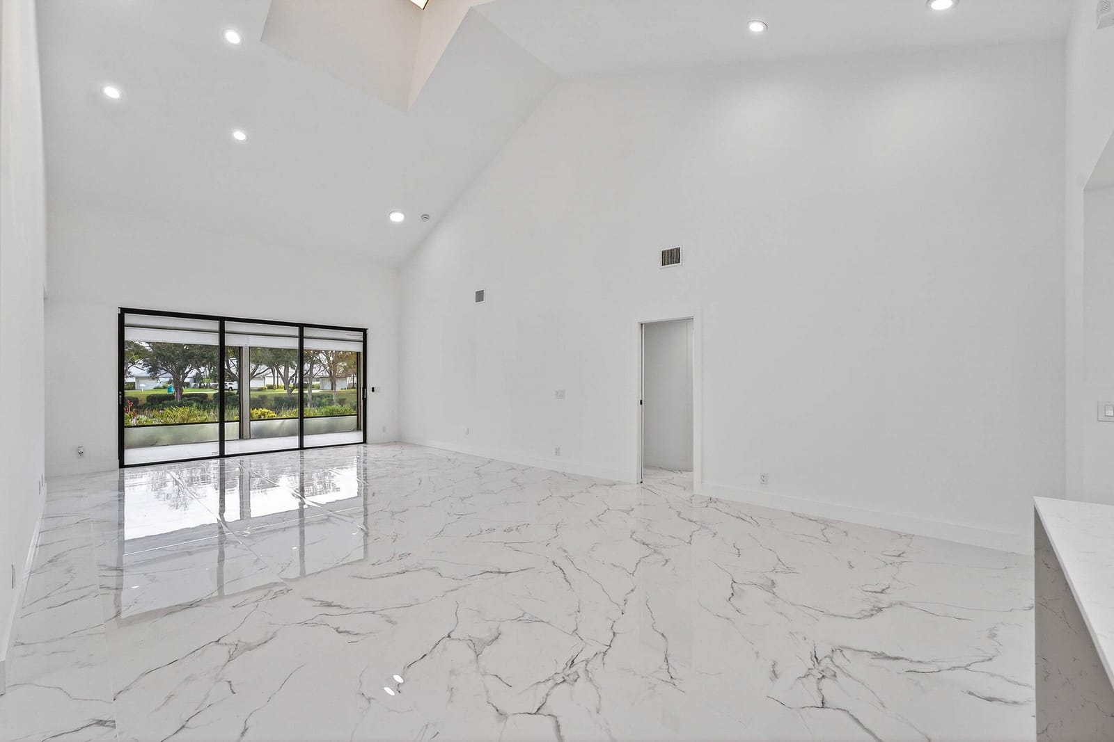 6 Clubhouse Lane, Boynton Beach, FL 33436 photo 17