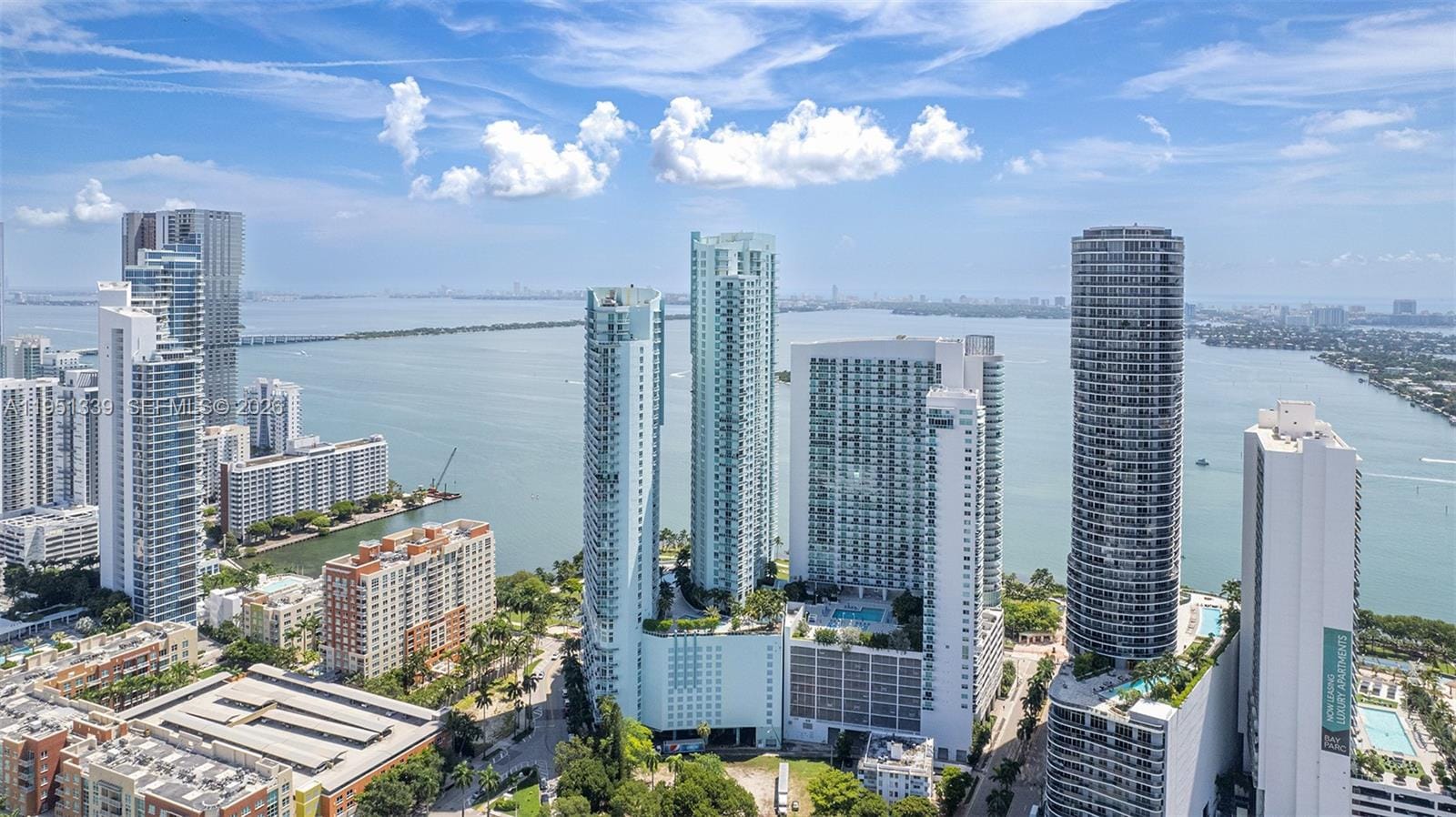 1900 N Bayshore Drive — photo 3