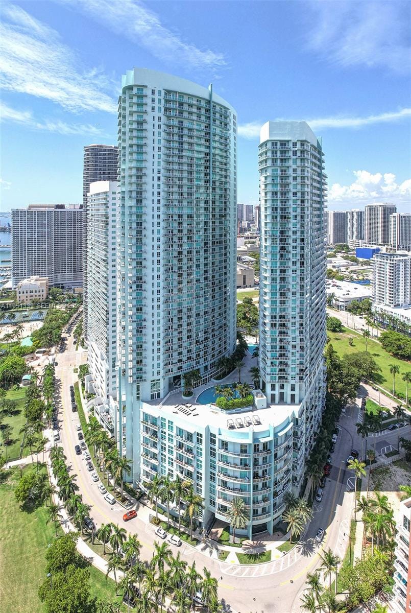 1900 N Bayshore Drive — photo 4