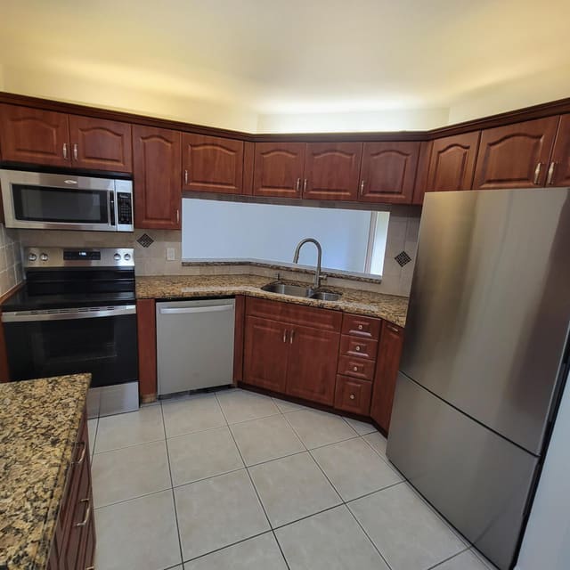 23 Via De Casas Sur 103, sold in South Lake Condo, Boynton Beach, FL