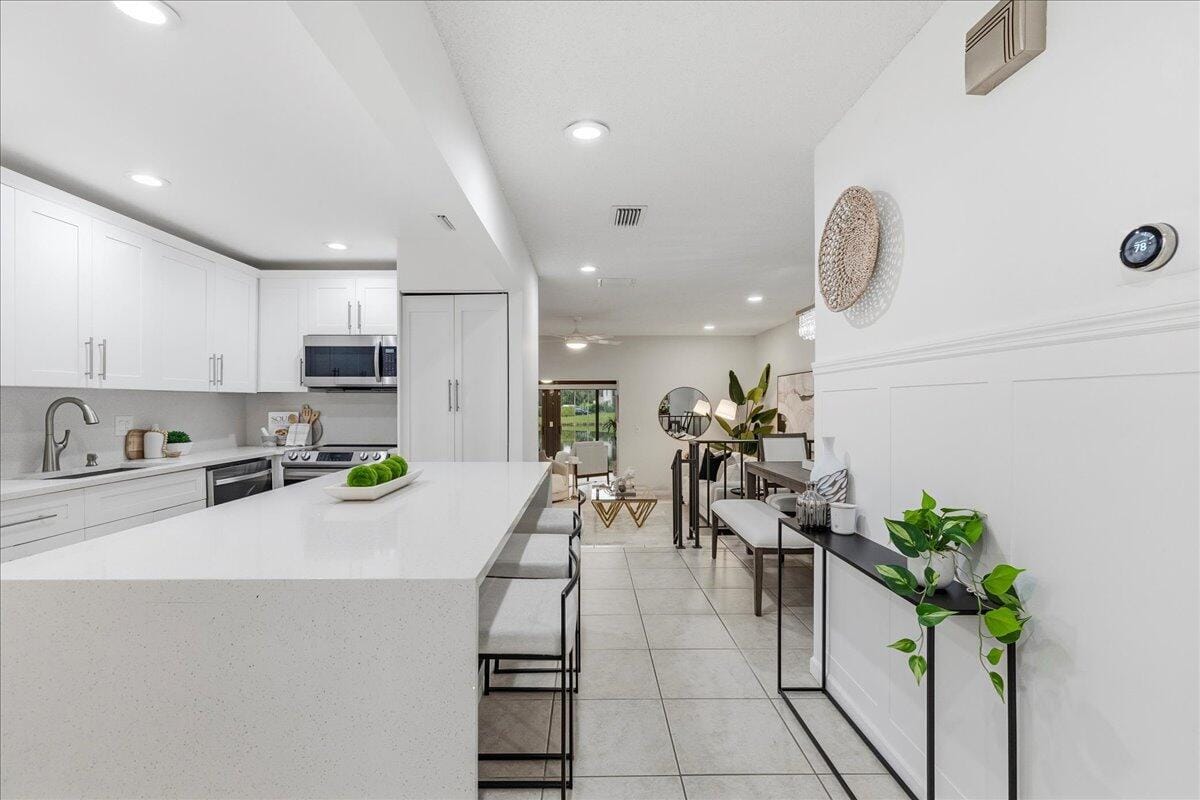 21386 Juego Circle 10c, Boca Raton, FL 33433 photo 4