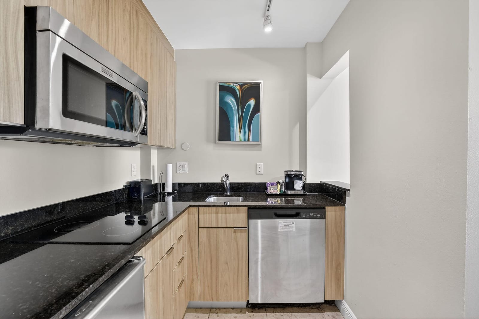 2670 E Sunrise Boulevard 320 — photo 3
