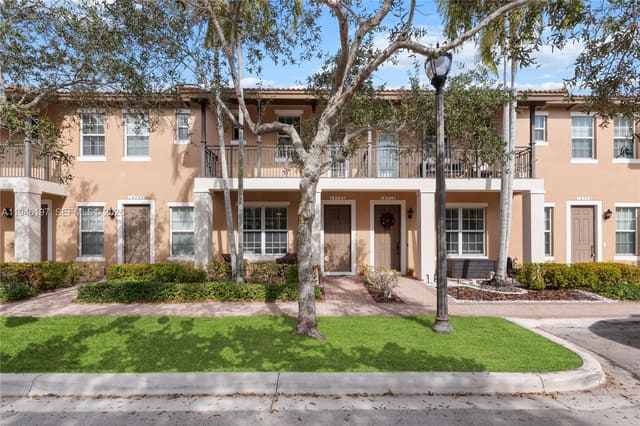 14725 SW 11th Street, sold in Meadow Pines, Pembroke Pines, FL
