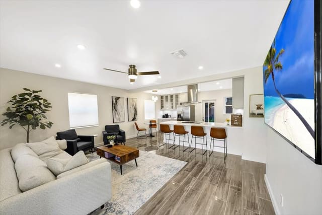 1332 NW 6th Avenue, Fort Lauderdale, FL 33311