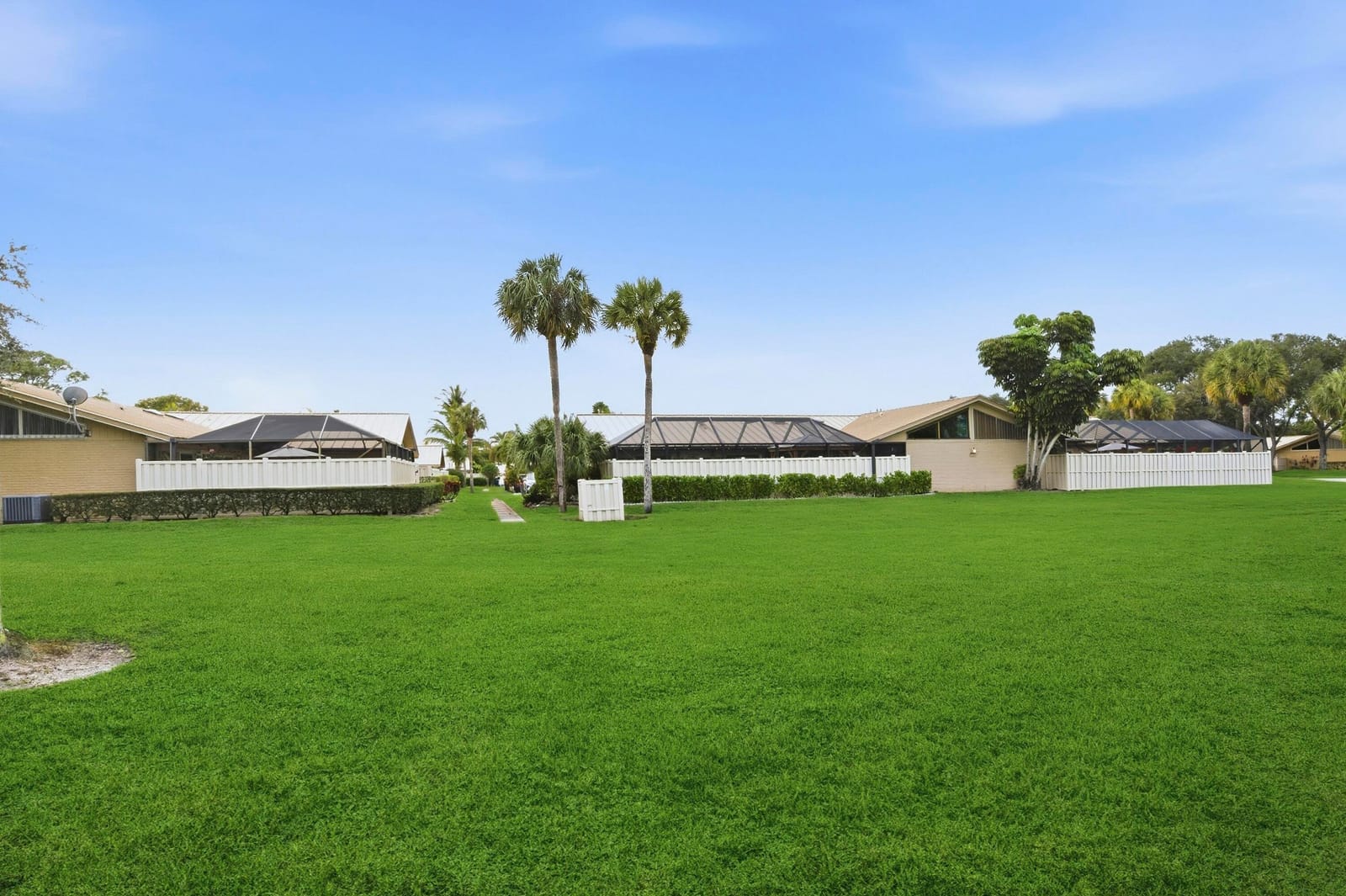 5284 Eagle Lake Drive, Palm Beach Gardens, FL 33418 photo 4
