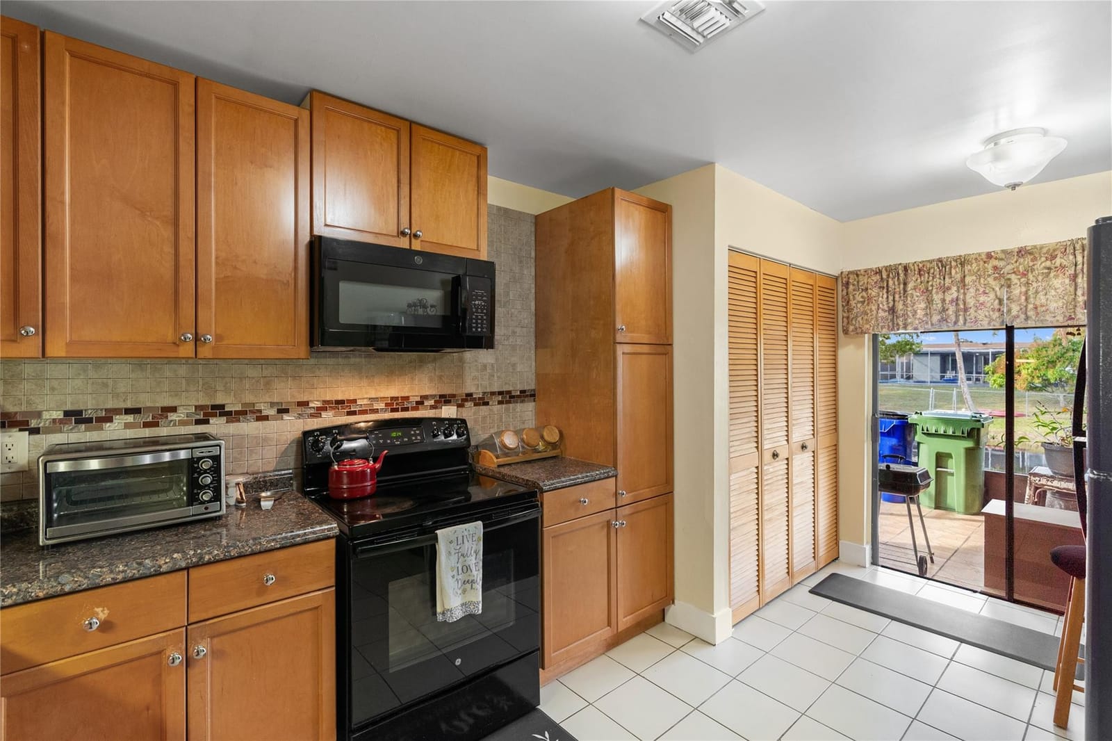 6080 NW 3rd Street 6080 — photo 10