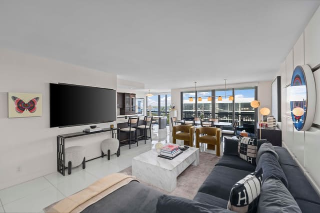 3140 S Ocean Boulevard 506s, sold in Carlton Place Condo, Palm Beach, FL