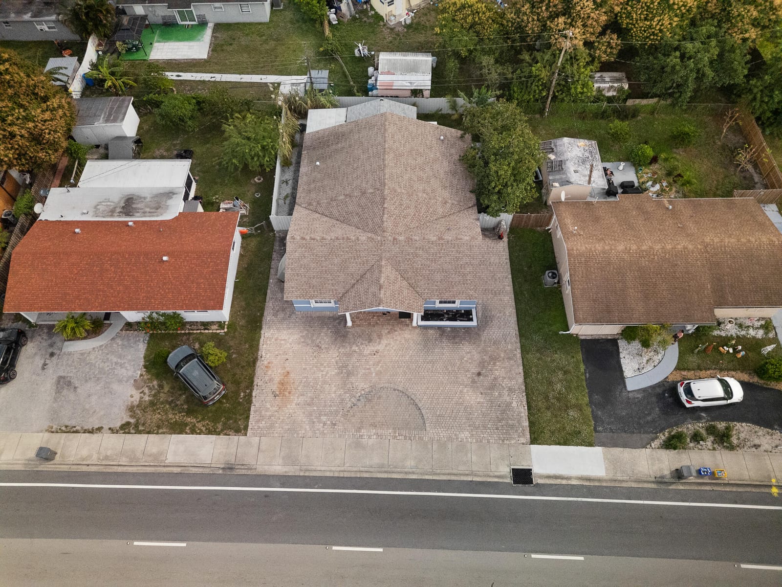 5772 N Haverhill Road N — photo 4