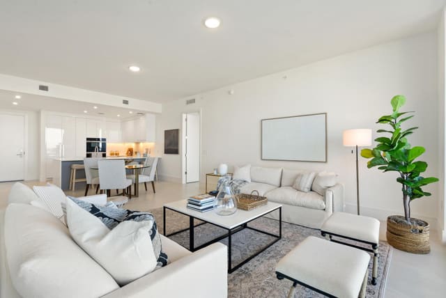 220 Lake Shore Drive 817, Lake Park, FL 33403