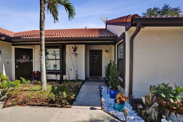 14970 SW 49th Lane 2G, sold in Lakes Meadow Vilg Homes C, Miami, FL