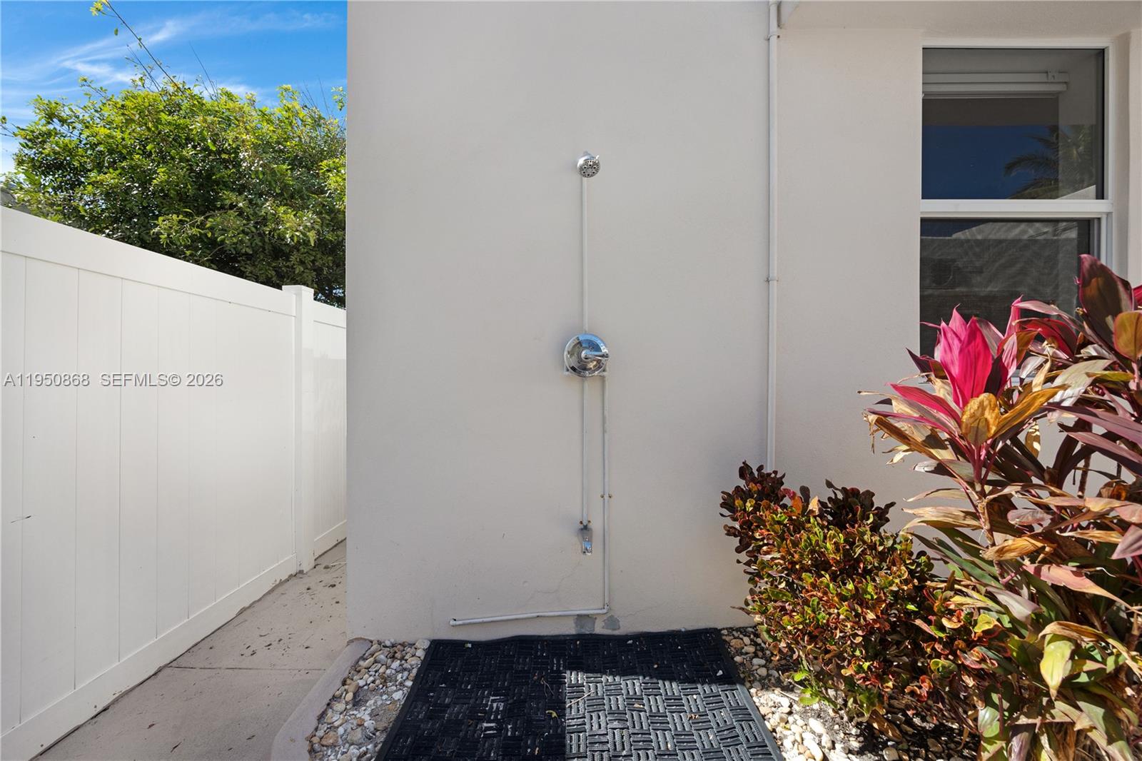 320 New York Street, Hollywood, FL 33019 photo 27