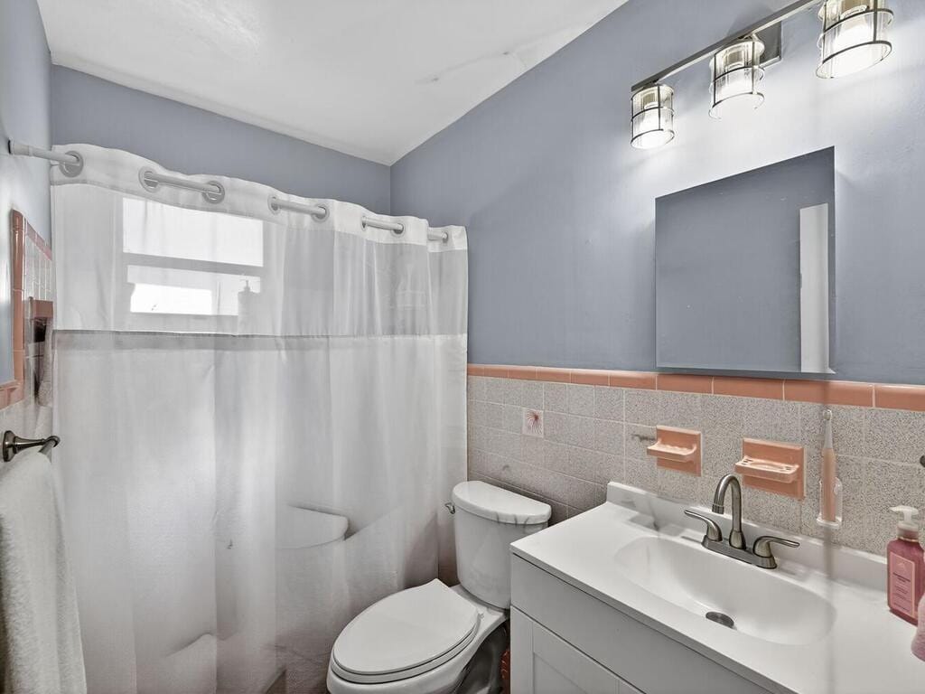 1632 NE 33rd Street, Oakland Park, FL 33334 photo 13
