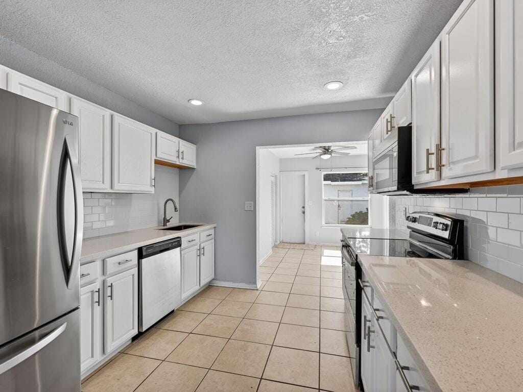 1632 NE 33rd Street, Oakland Park, FL 33334 photo 16
