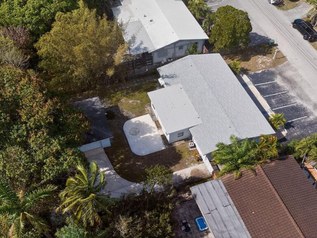 1632 NE 33rd Street, Oakland Park, FL 33334 photo 24