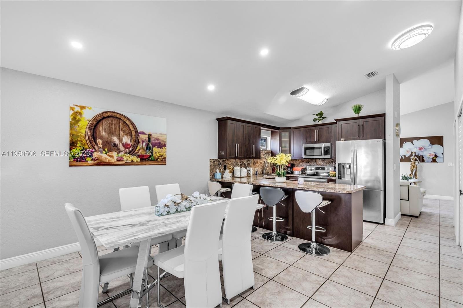 7579 W 31st Avenue, Hialeah, FL 33018 photo 9