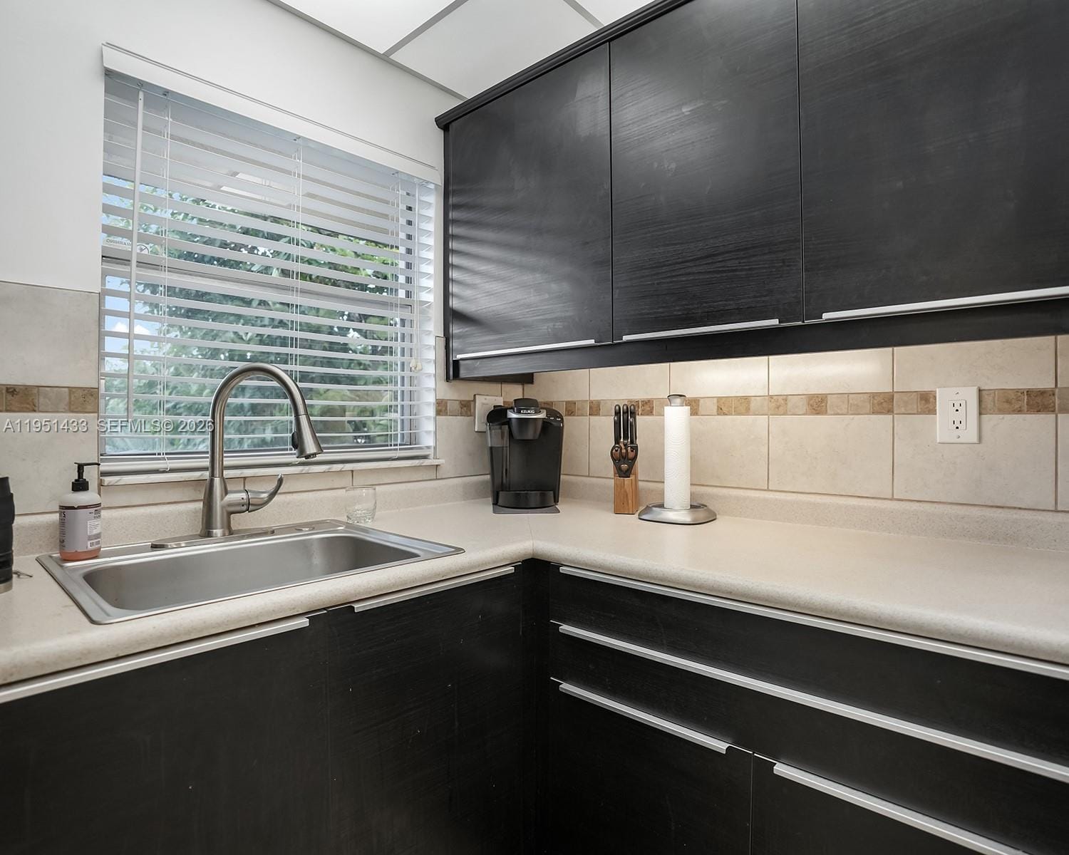9370 Sunrise Lakes Boulevard 308, Sunrise, FL 33322 photo 12