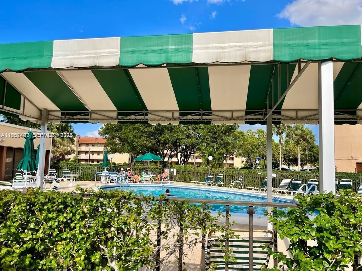 9370 Sunrise Lakes Boulevard 308, Sunrise, FL 33322 photo 21