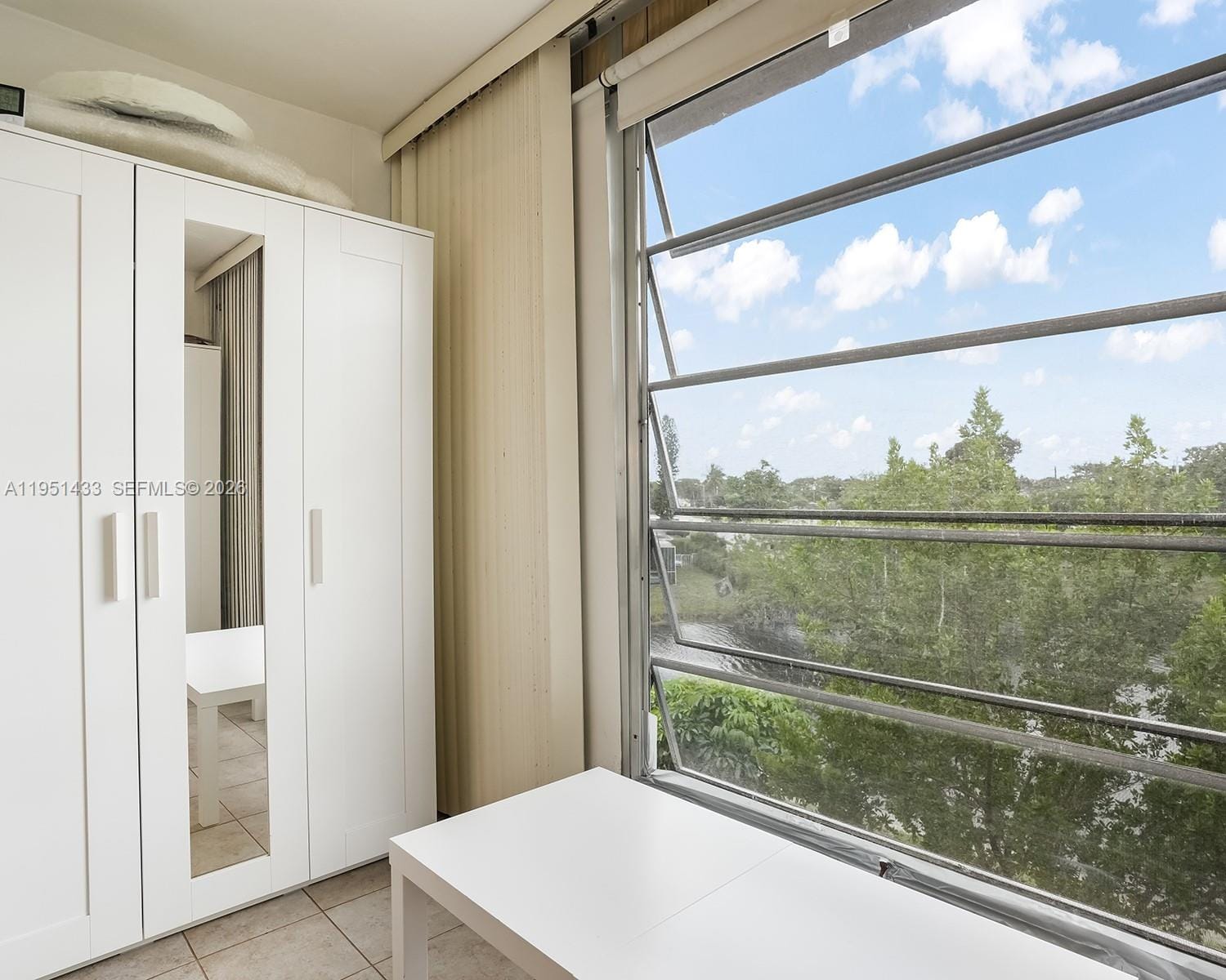9370 Sunrise Lakes Boulevard 308, Sunrise, FL 33322 photo 6