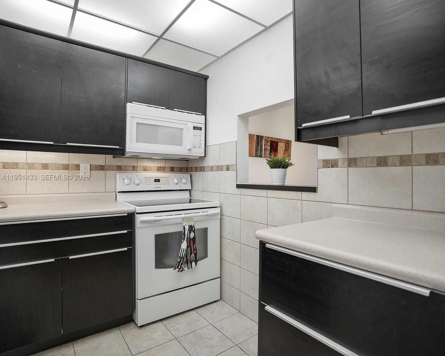 9370 Sunrise Lakes Boulevard 308, Sunrise, FL 33322 photo 10