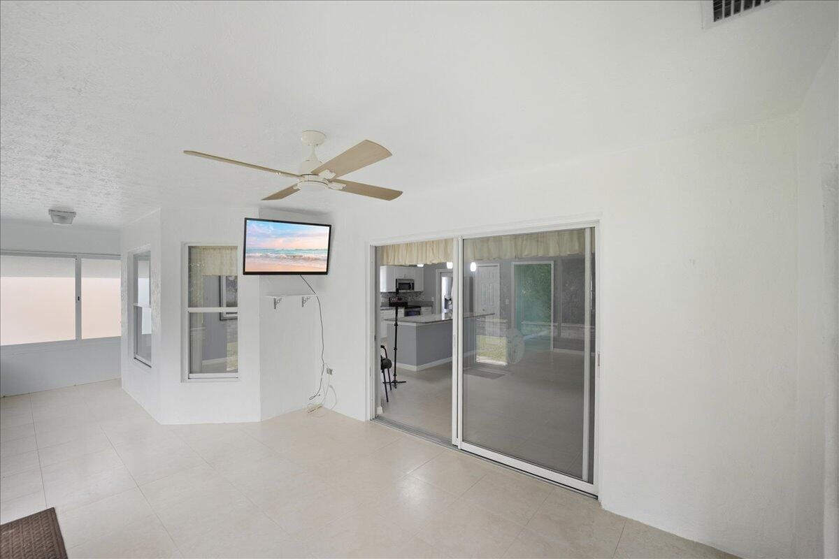 6043 Alexandria Circle, Fort Pierce, FL 34982 photo 23