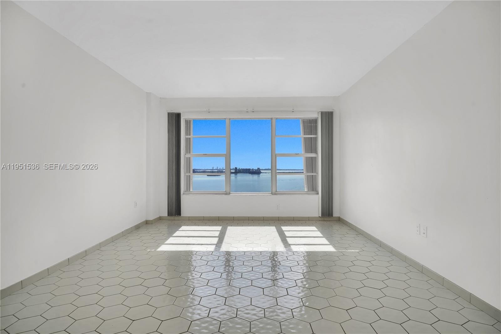 11111 Biscayne Boulevard 21C — photo 9