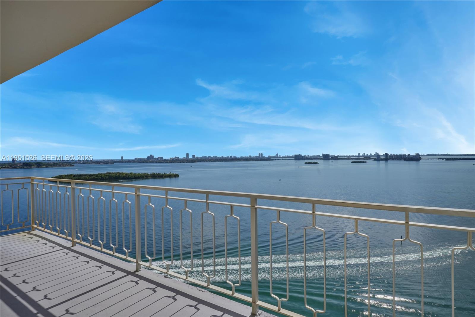 11111 Biscayne Boulevard 21C, Miami, FL 33181, Miami