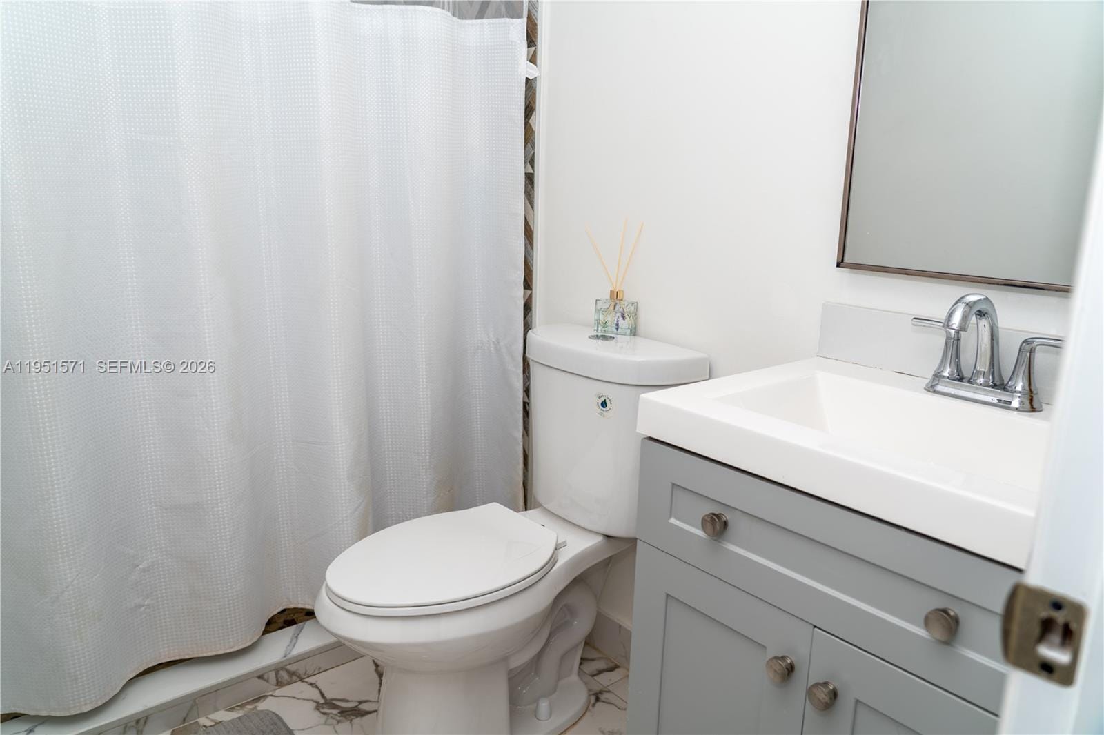 854 NW 87th Avenue 405, Miami, FL 33172 photo 13