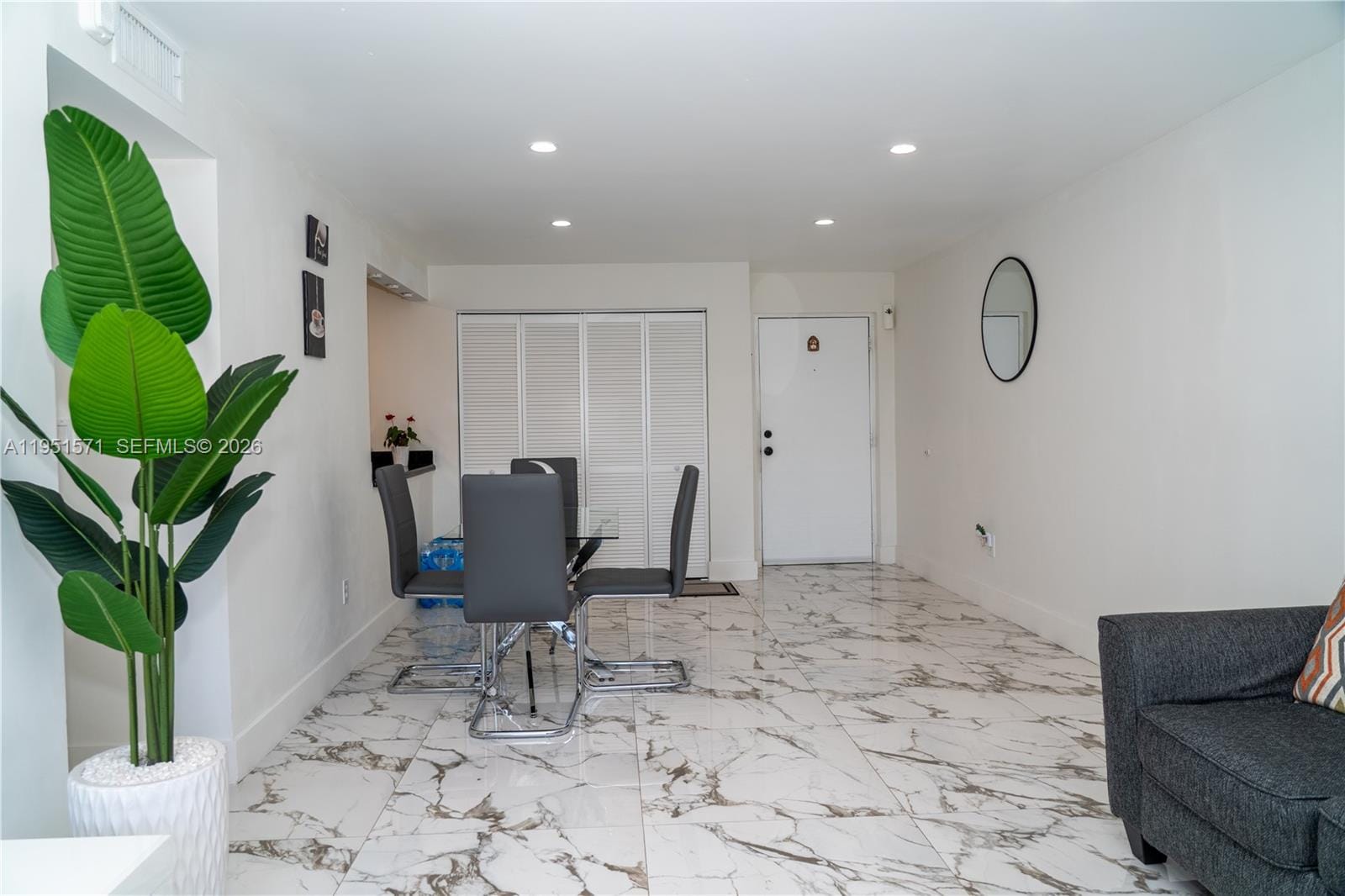 854 NW 87th Avenue 405 — photo 3