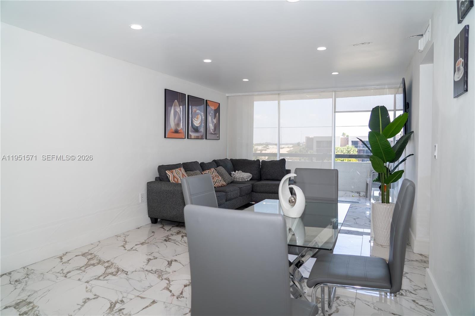 854 NW 87th Avenue 405 — photo 4