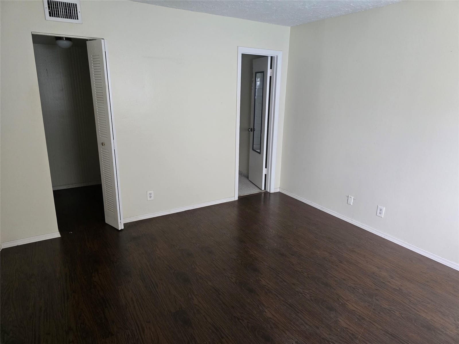 8000 Fairview Drive 205 — photo 5