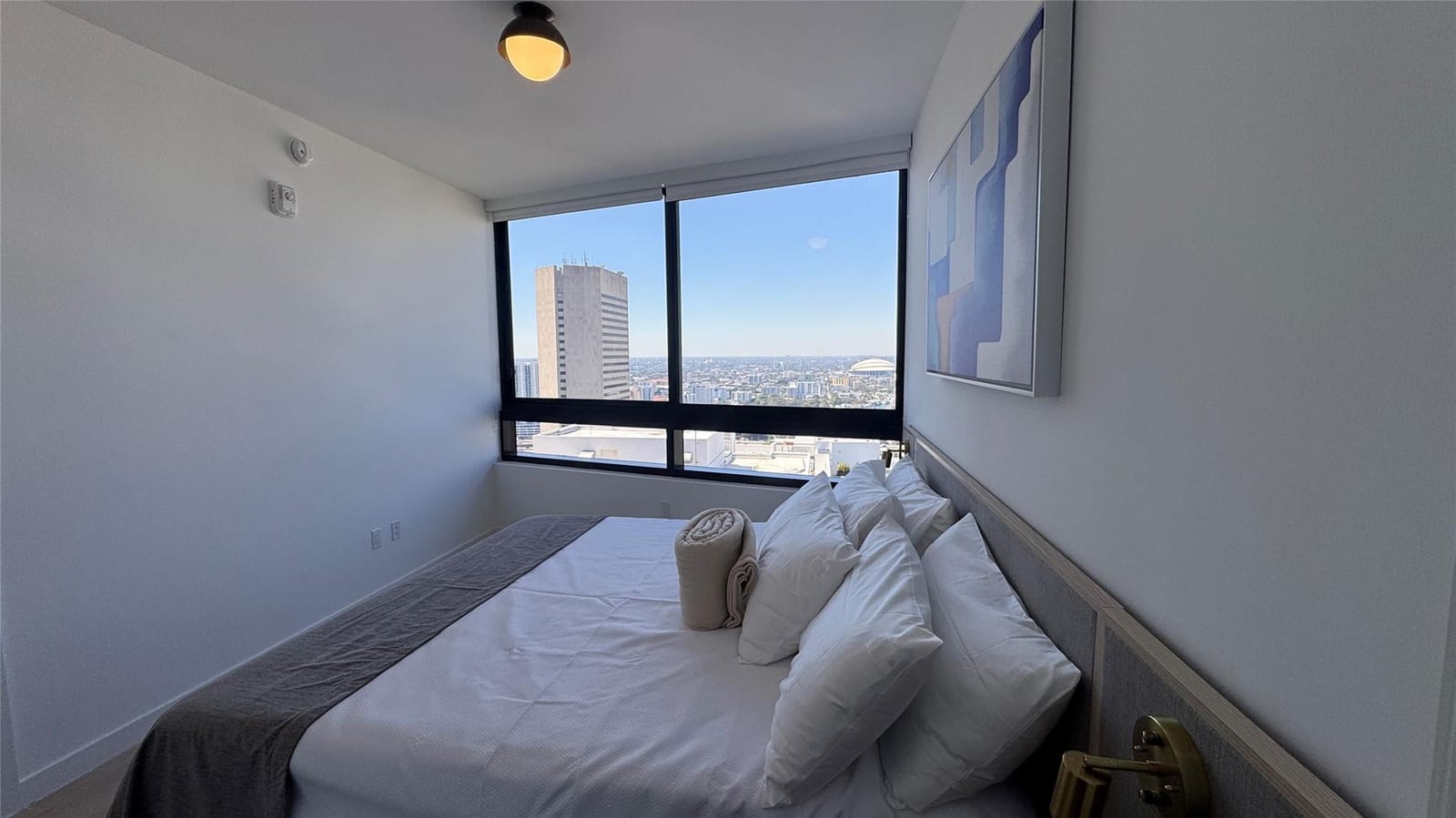 225 N Miami Avenue 3604 — photo 12