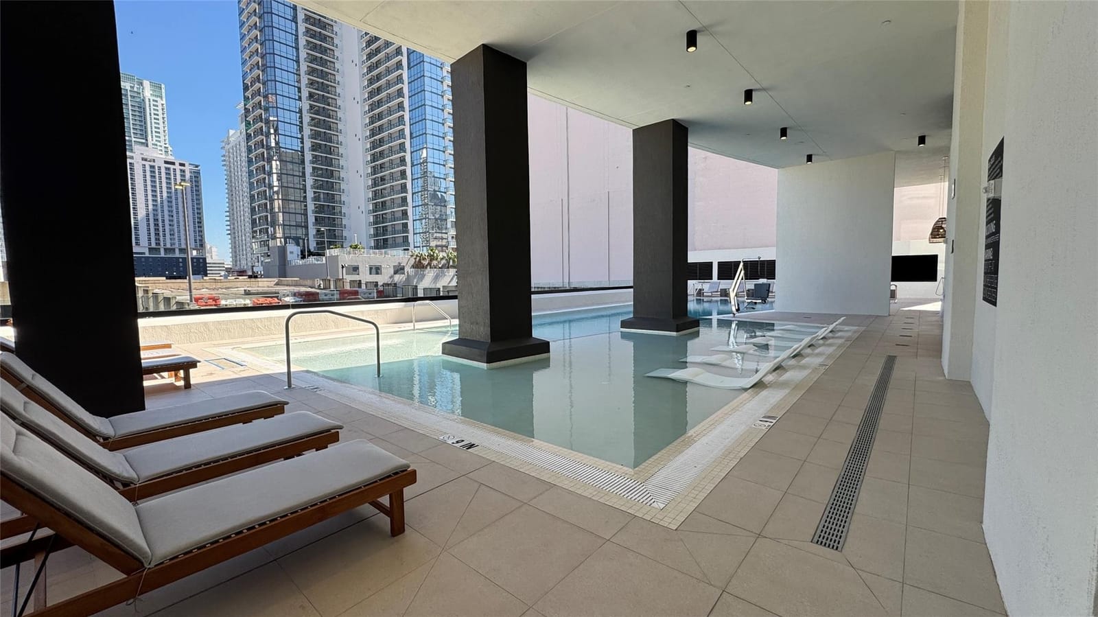 225 N Miami Avenue 3604, Miami, FL 33128 photo 25