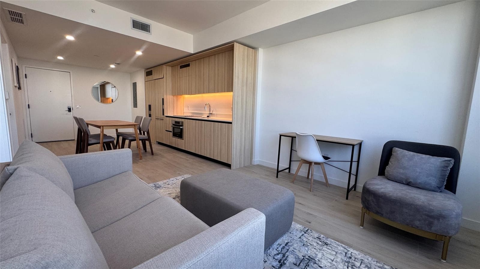 225 N Miami Avenue 3604 — photo 8