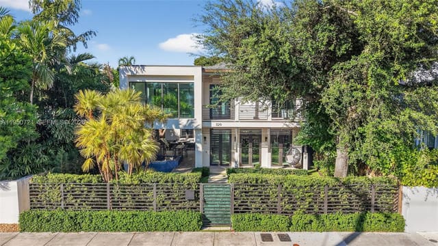 1529 SE 2nd Court, Fort Lauderdale, FL 33301
