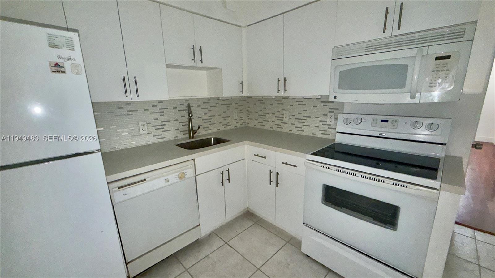 5161 Collins Avenue 511, Miami Beach, FL 33140 photo 4