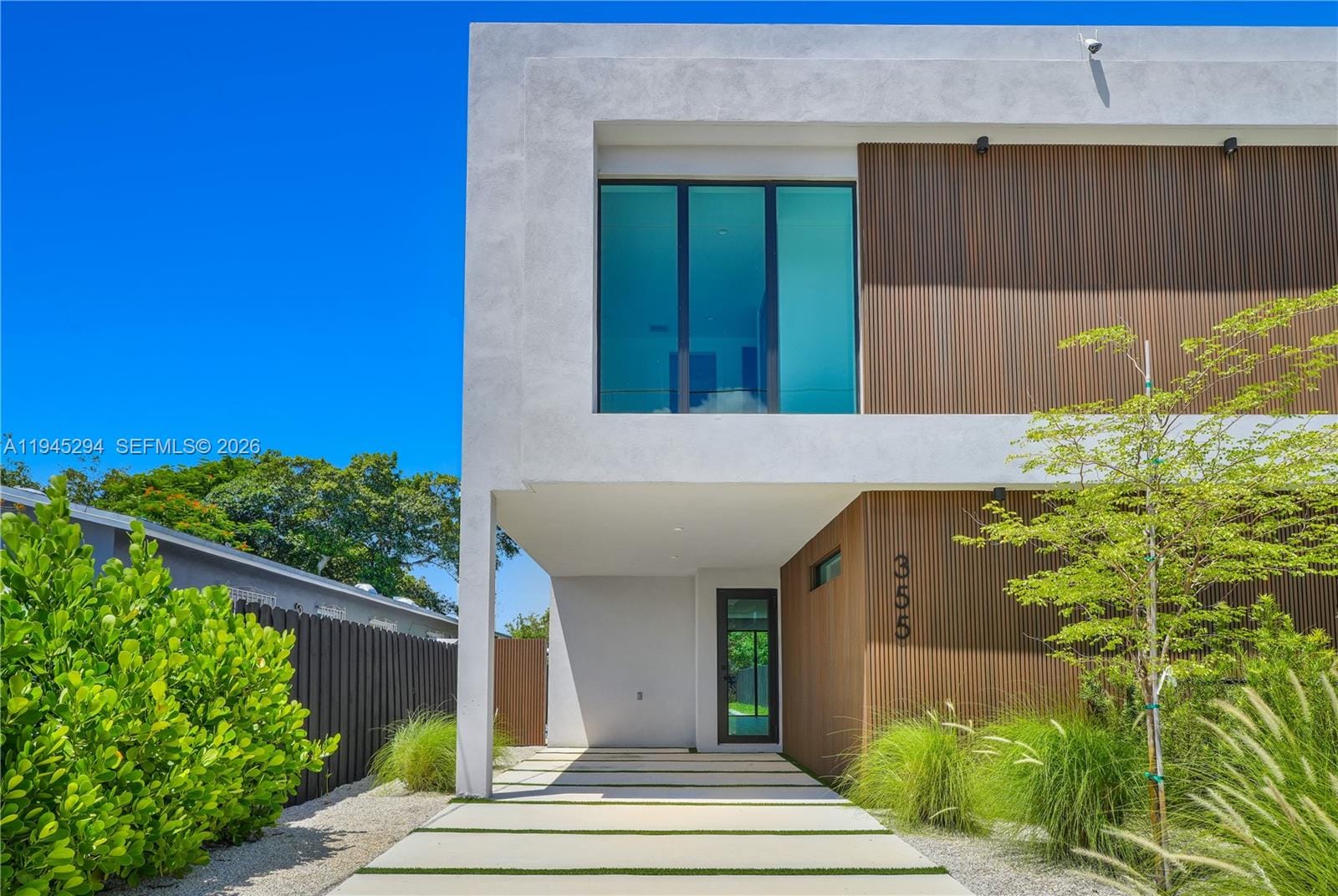 355 NW 50th Street — photo 2