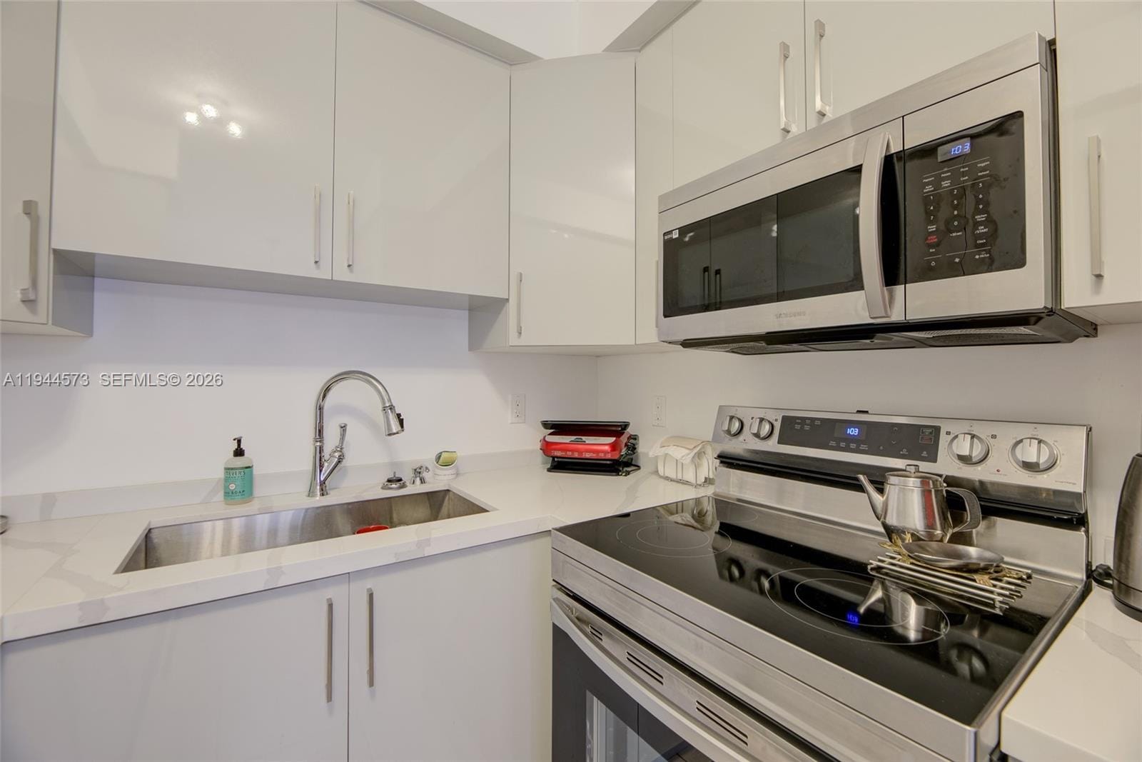 800 SW 11th Avenue 9A, Hallandale Beach, FL 33009 photo 10