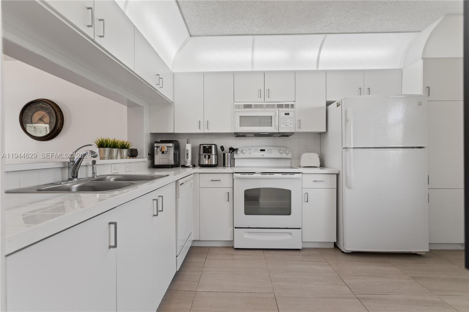 10208 NW 24th Place 307, Sunrise, FL 33322 photo 6