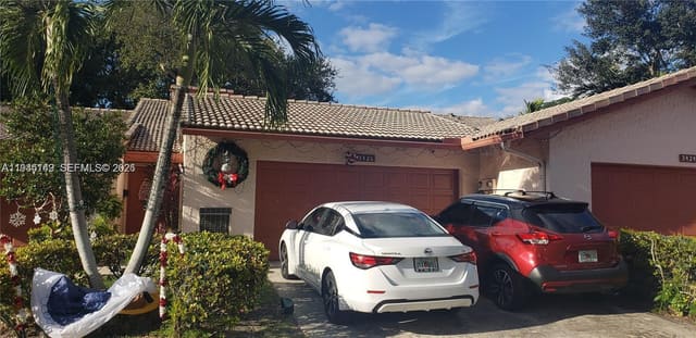 3426 Spring Bluff Place 36, sold in Hills Of Inverrary, Fort Lauderdale, FL