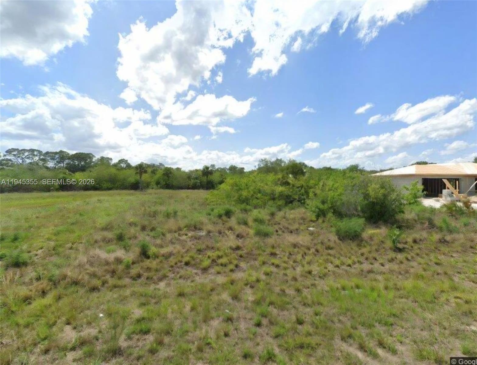 210 Moonlight Lane, FL 33935
