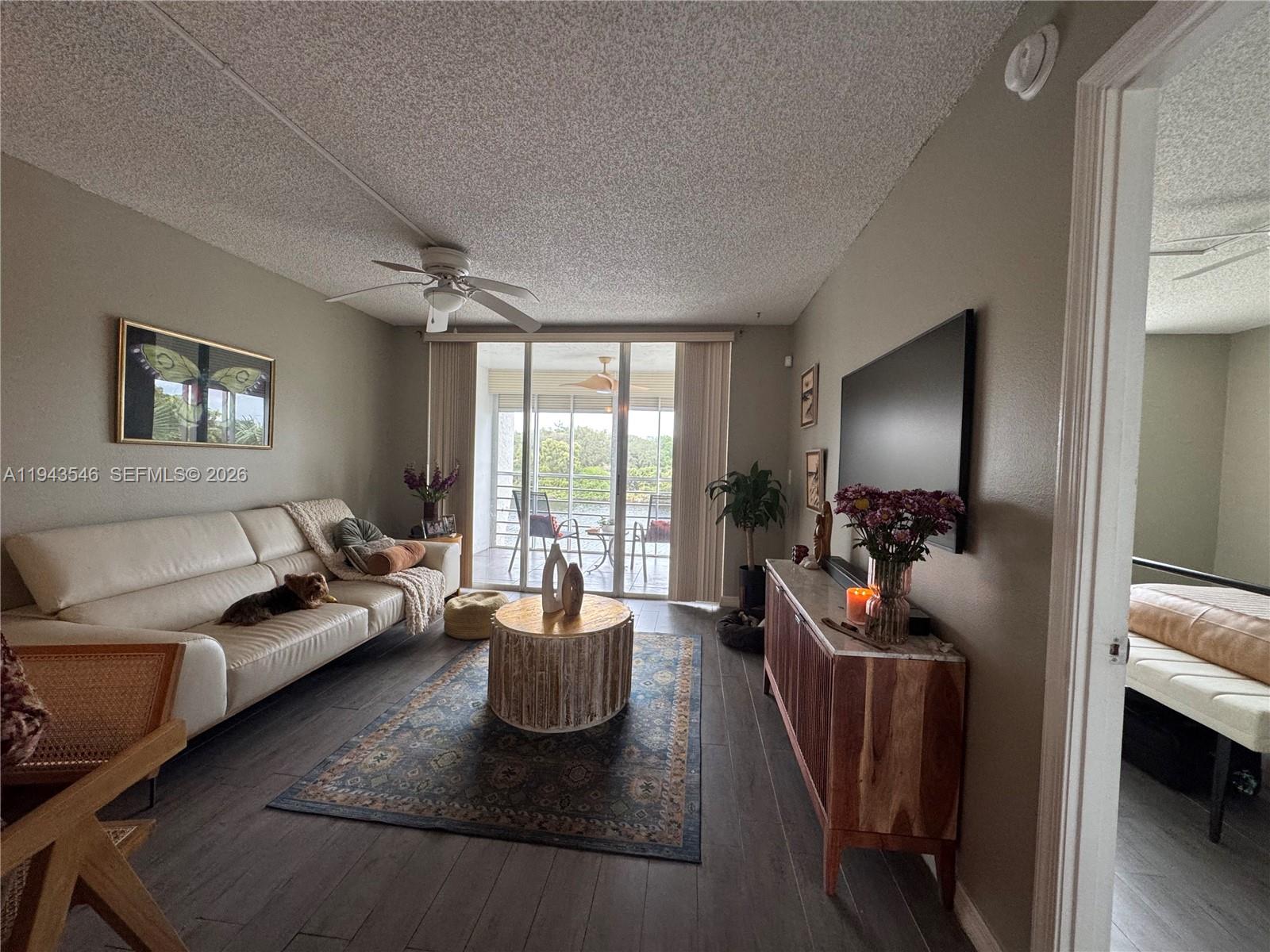 9450 Poinciana Place 405, Davie, FL 33324, Davie