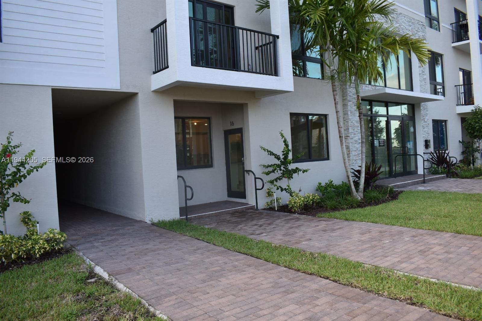 4640 NW 84th Avenue 16, Doral, FL 33166