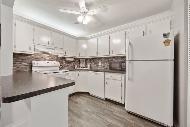 5861 La Paseos Drive D-2, sold in La Pinata Condo, Greenacres, FL
