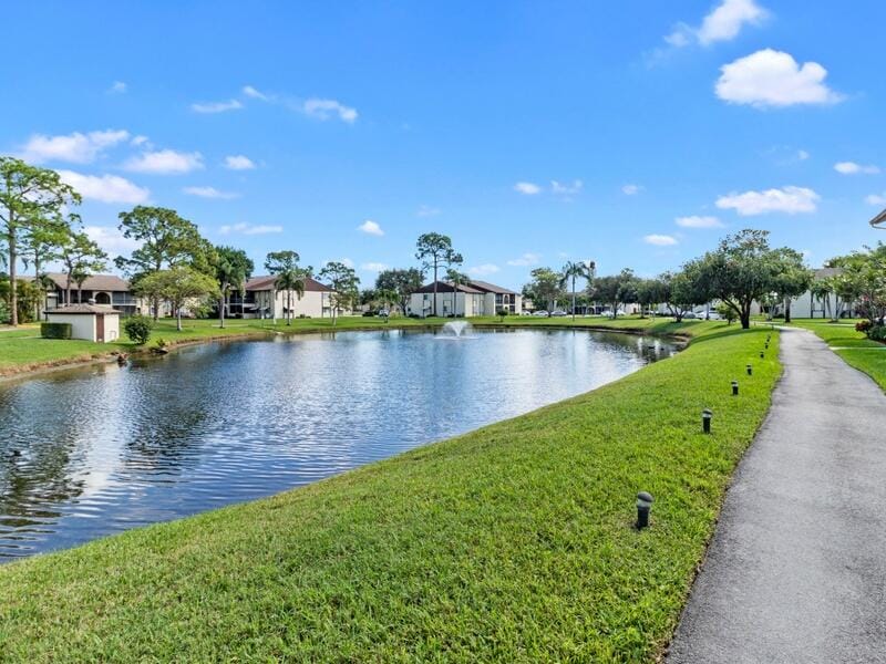 5861 La Paseos Drive D-2, Greenacres, FL 33463 photo 18