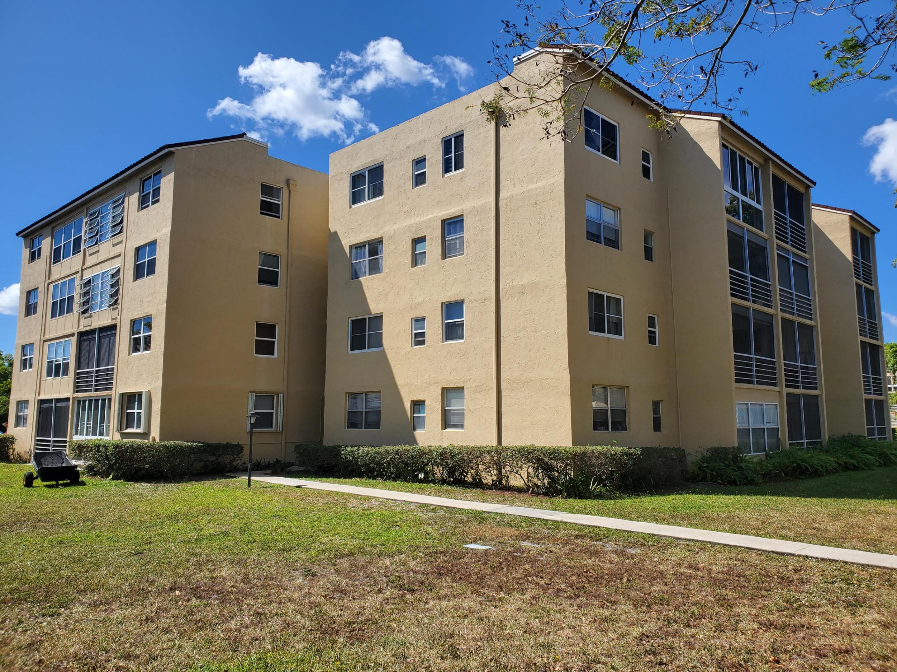 2811 Somerset Drive 404, Lauderdale Lakes, FL 33311, Lauderdale Lakes