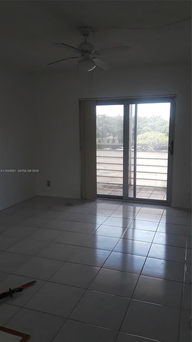 4374 NW 9th Avenue 16-3G, Heritage Circle, Deerfield Beach, FL