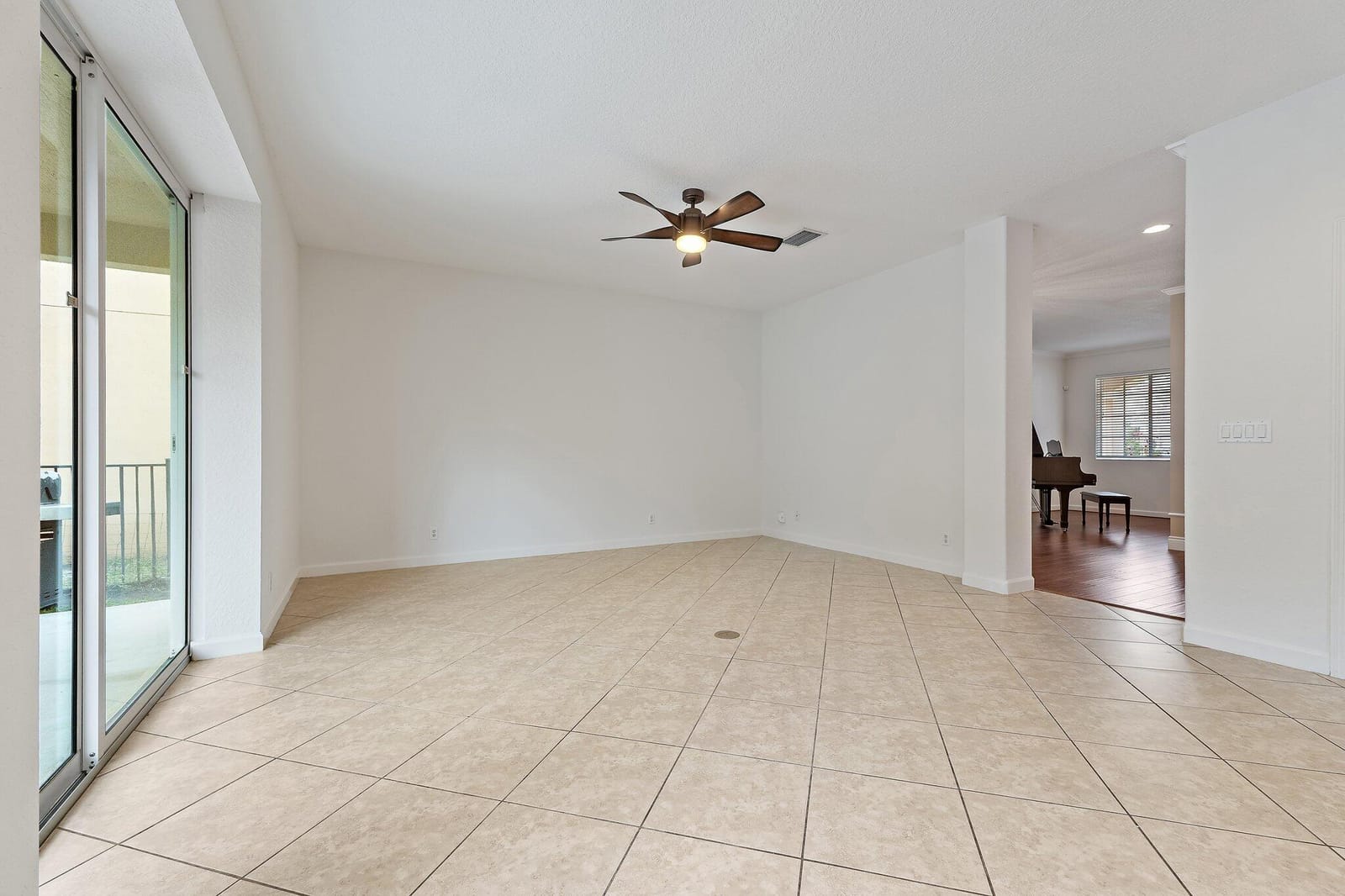 5903 SE Crooked Oak Avenue, Hobe Sound, FL 33455 photo 17