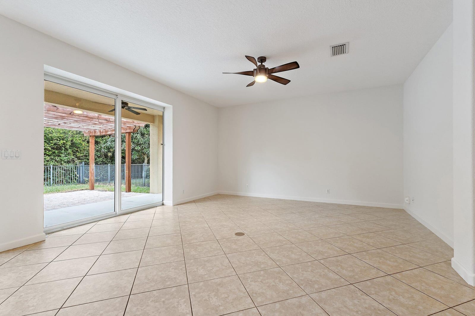 5903 SE Crooked Oak Avenue, Hobe Sound, FL 33455 photo 19